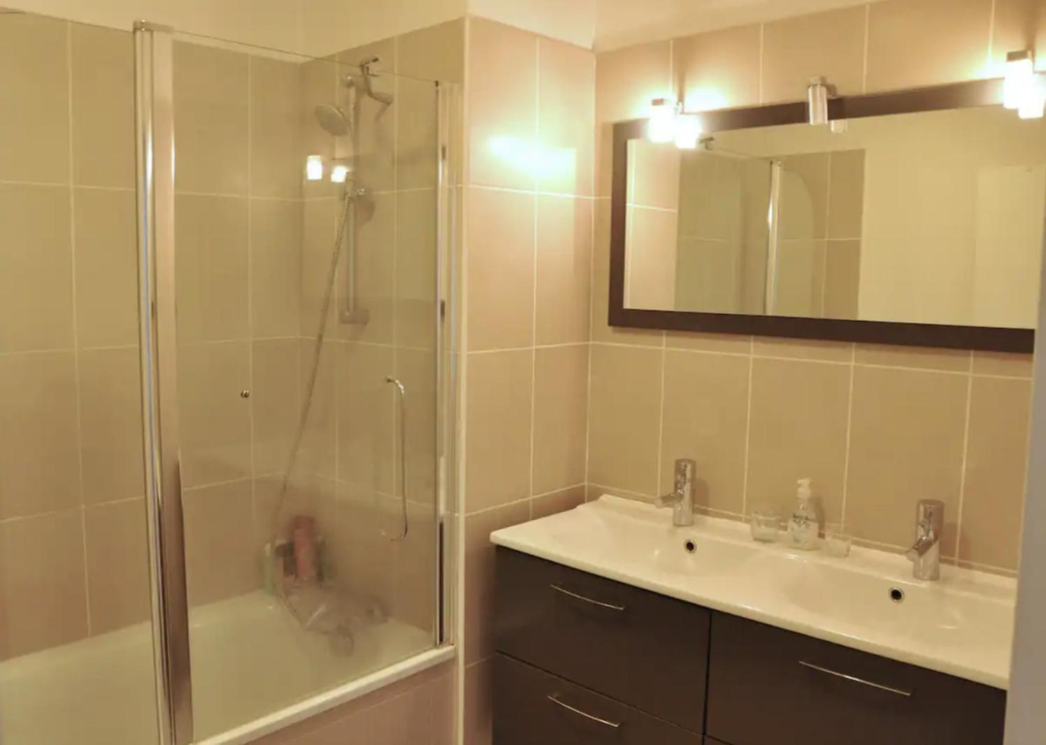 Le Vendome - Shared Appartment Лион Экстерьер фото